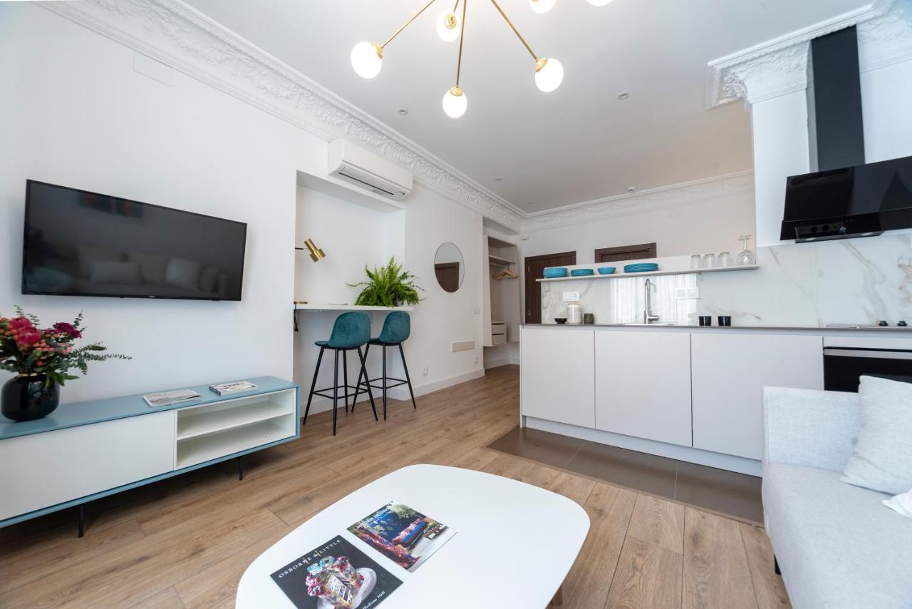 Real Segovia Apartments By Recordis Hotels Luaran gambar
