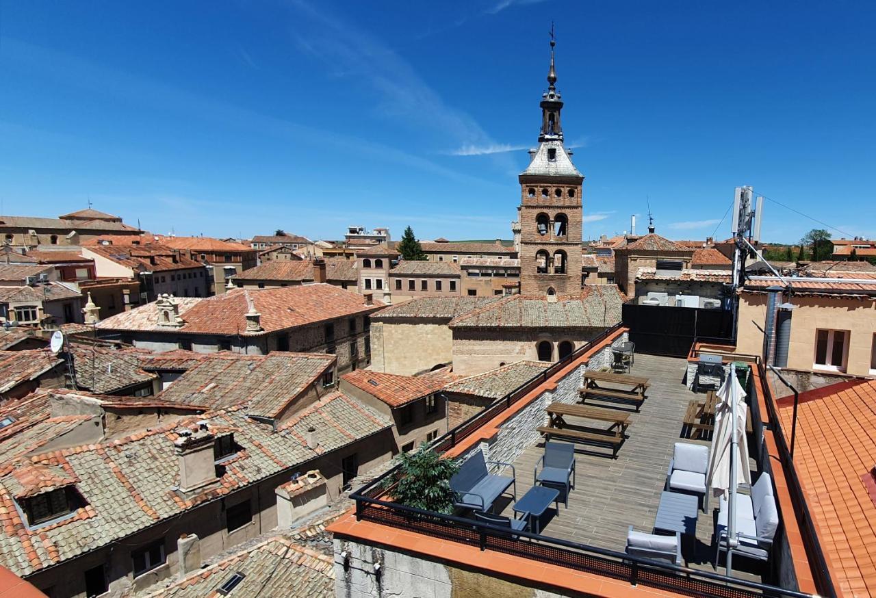 Real Segovia Apartments By Recordis Hotels Luaran gambar
