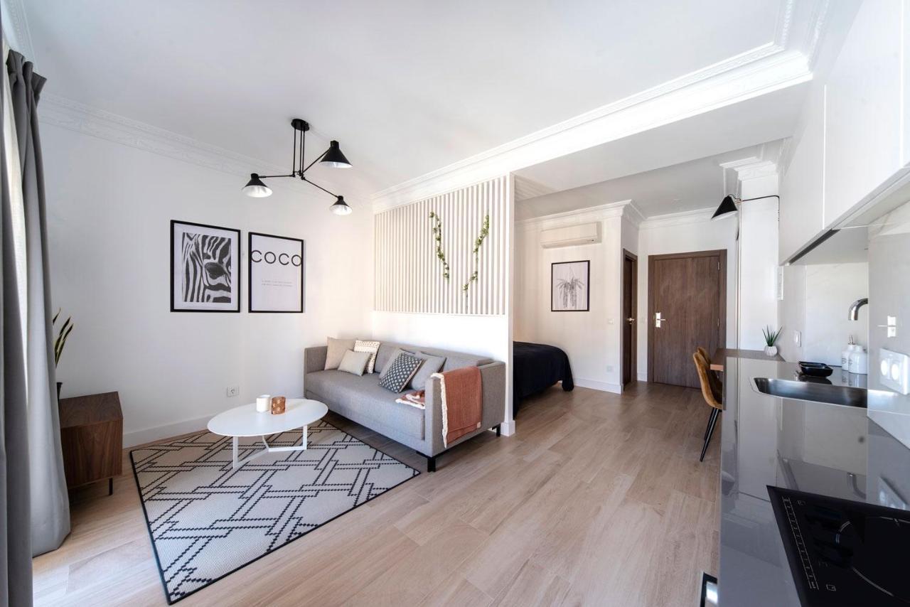 Real Segovia Apartments By Recordis Hotels Luaran gambar